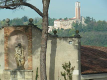 カプリ島が見えるレモン畑のアグリツーリズモイメージ