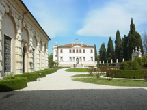 カプリ島が見えるレモン畑のアグリツーリズモイメージ