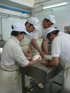 カプリ島が見えるレモン畑のアグリツーリズモイメージ