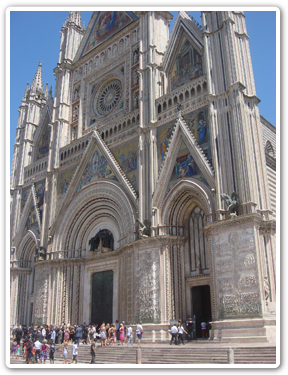 ローマ発：天空の町＆オルヴィエート+湖畔のアグリでコースランチイメージ