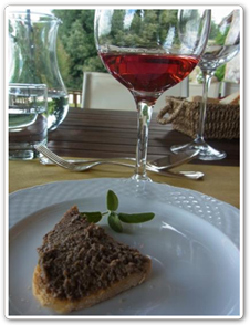 ウンブリアのワイナリーでマリアージュ・コースランチ