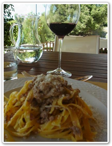 ウンブリアのワイナリーでマリアージュ・コースランチ